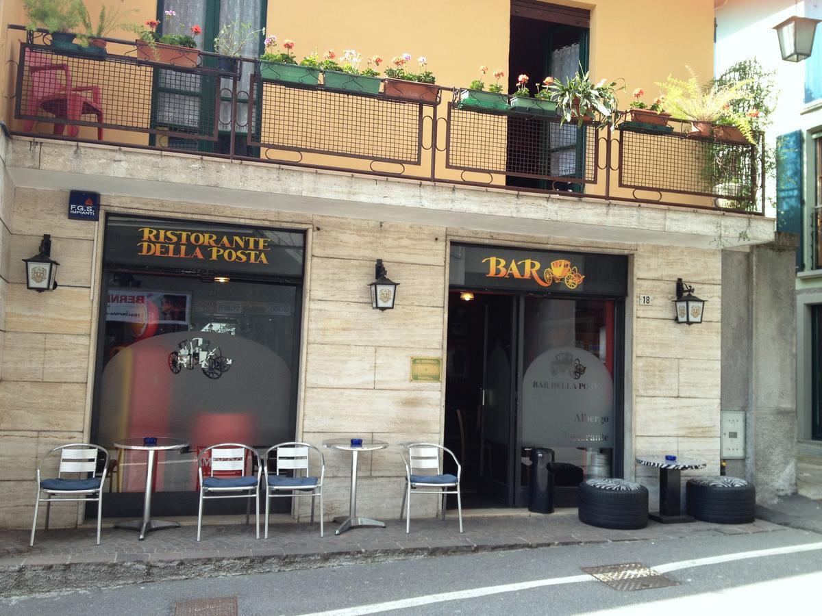Della Posta *